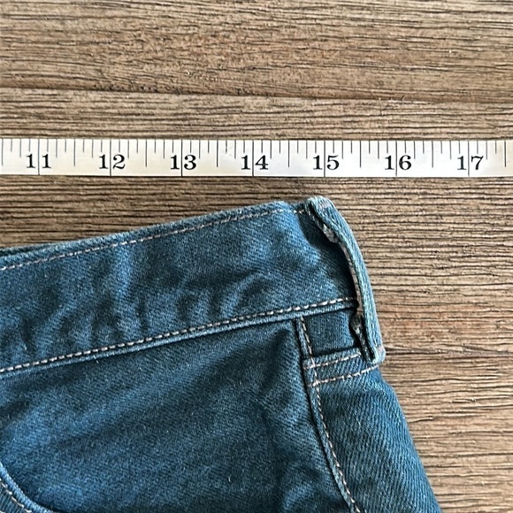 Levi’s White Oak Cone Denim Diy Cutoff Shorts - Picture 6 of 11